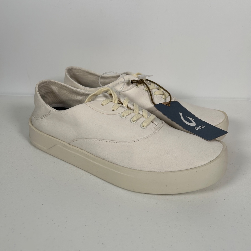 OluKai Tradewind Shoes Men Size 10 Off White Canvas Lightweight Comfort NEW